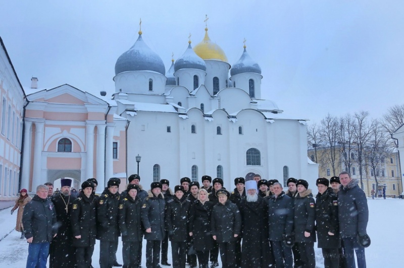 Экипаж подводной лодки «Великий Новгород» посетил Великий Новгород