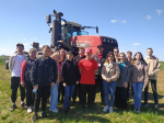Великолукские студенты протестировали тракторы с системой автовождения Ростсельмаш