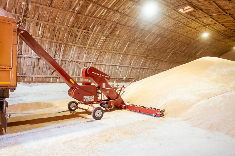Сколько раз рекомендуется экспертами проводить перебуртовку зерновых в зимний период?